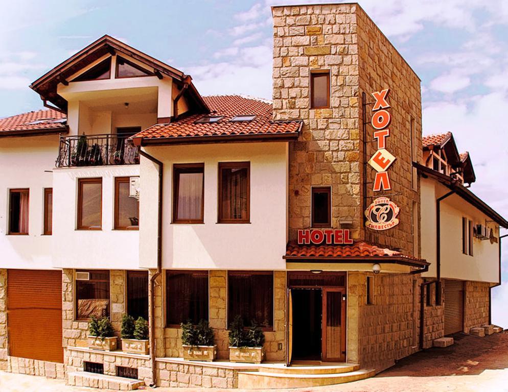 Family Hotel Silvestar Veliko Tarnovo Exterior photo